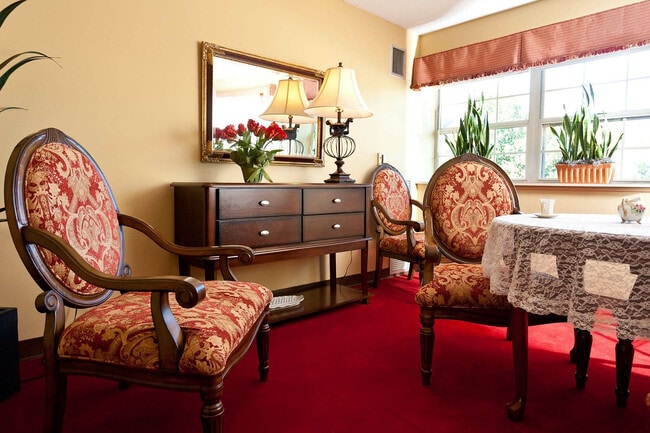 Kings Reserve Sterling 55+ Active Adult Apartment Homes, Sterling, VA 20164 - photo 4