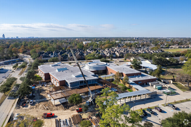 Valley Oaks Elementary creates a positive, inclusive learning environment.
