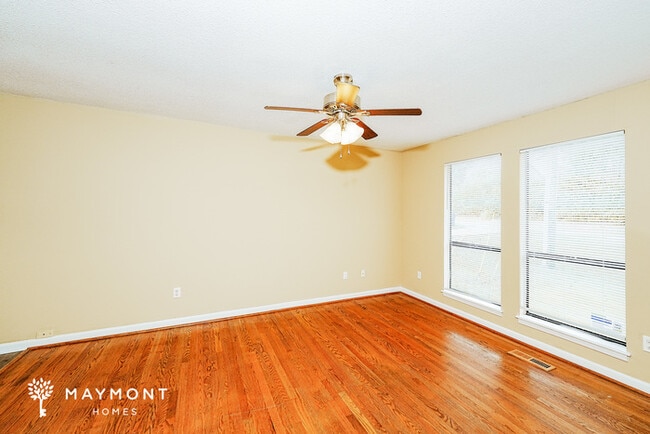 1157 Thompson Rd, Alabaster, AL 35007 - photo 5