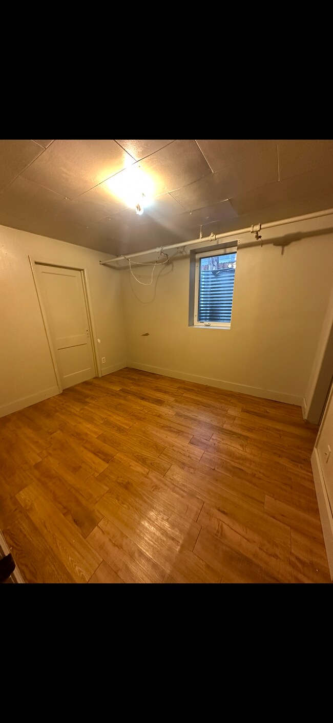 711 16th St NW unit 3, Minot, ND 58703 - photo 7