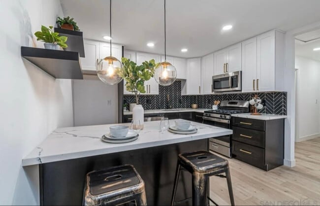 5463 San Onofre Terrace, San Diego, CA 92114 - photo 4