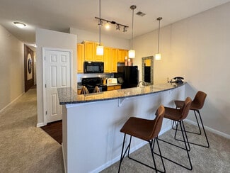 111 W Main St, Carmel, IN 46032