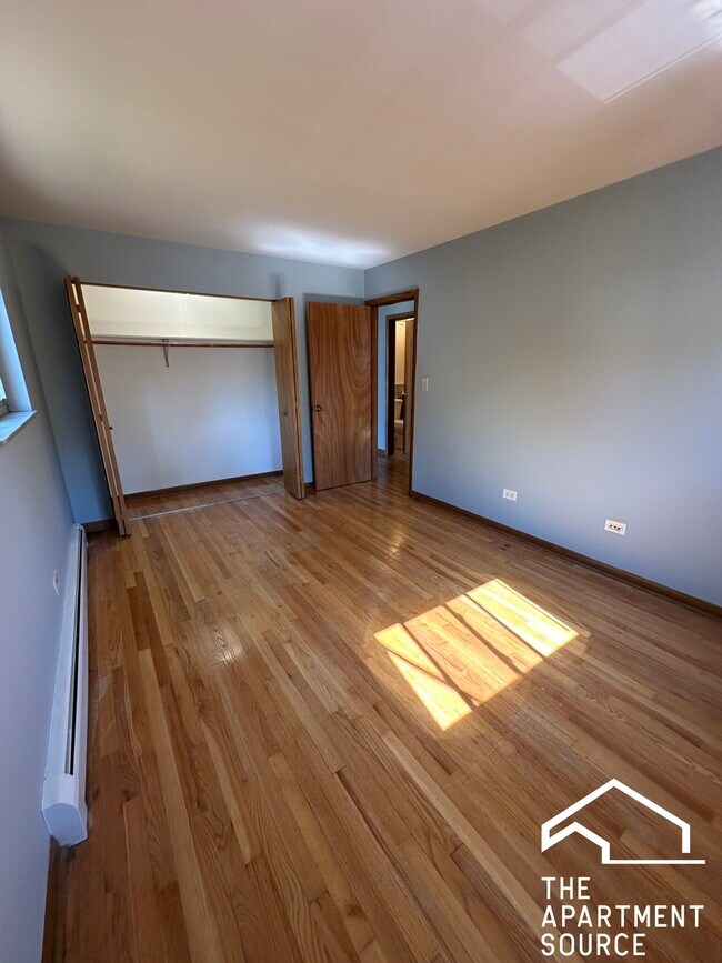 1004 S River Rd unit 302, Des Plaines, IL 60016 - photo 7