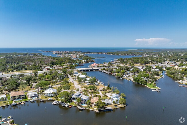 From Downtown New Port Richey the Cotee river leads you right out to the Gulf of Mexico.