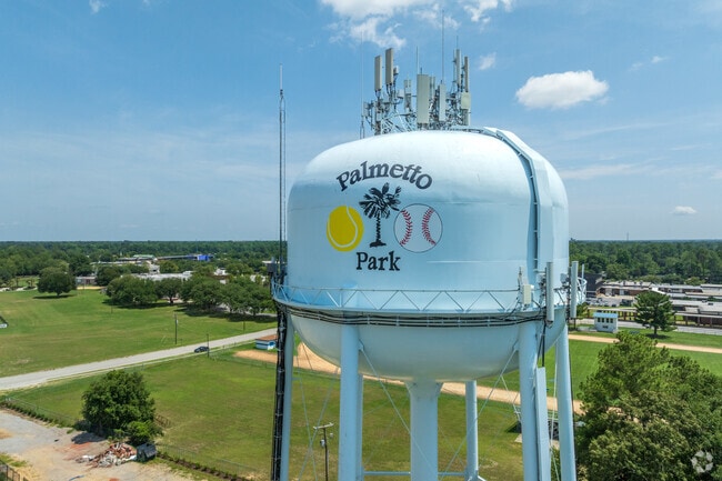 Palmetto Park is conveniently situated close to residential neighborhoods.