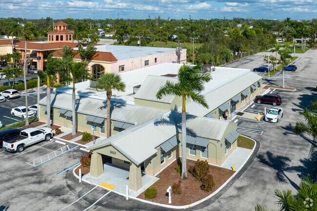 Coronado High School in Fort Myers has 271 students with a 45:1 student to Teacher ratio.