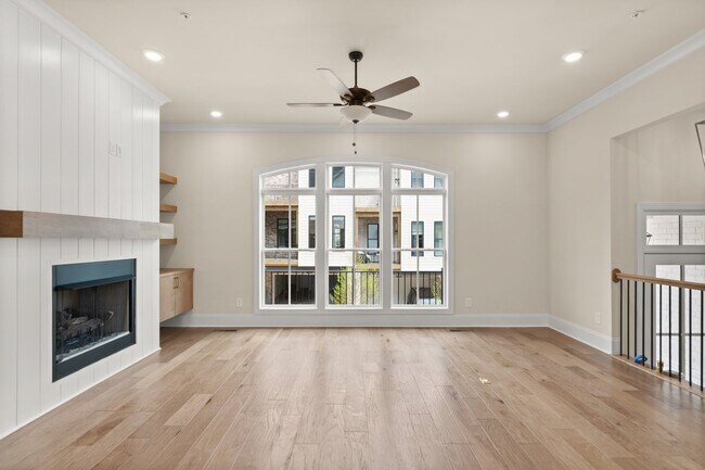 150 Briscoe Way unit 36498572, Alpharetta, GA 30009 - photo 2