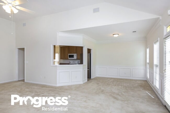 747 Edgeley Ln, Lawrenceville, GA 30044 - photo 7