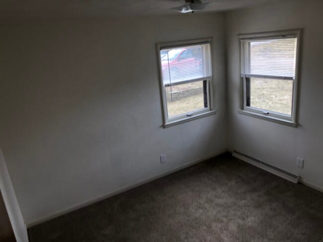 1879 E G Ave unit 1879 E G, Kalamazoo, MI 49004 - photo 5