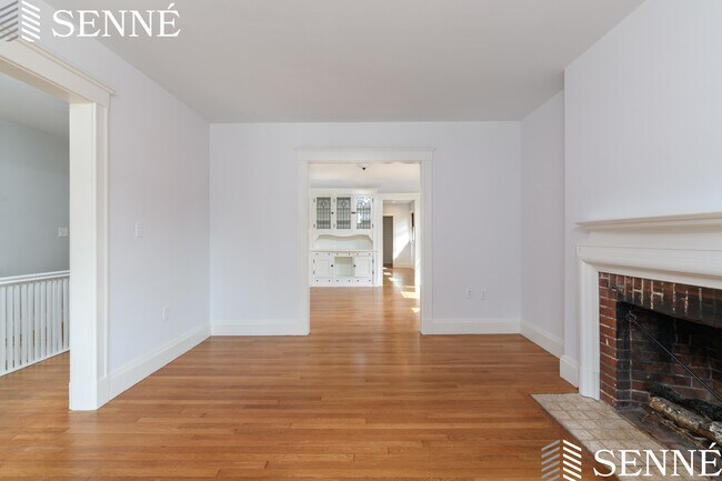 159 Corey St unit 2, West Roxbury, MA 02132 - photo 6