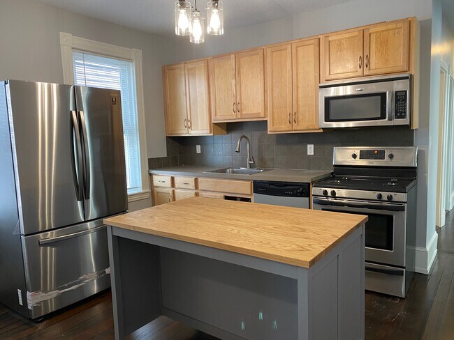 56 Mansfield St unit 1, Allston, MA 02134 - photo 2