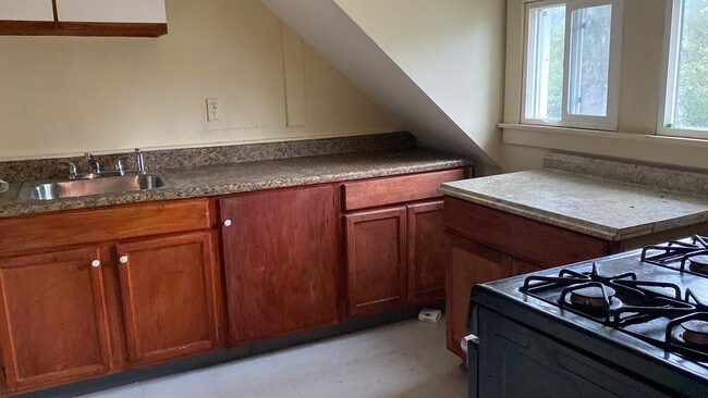 2401 Midland Ave unit 3, Syracuse, NY 13205 - photo 4