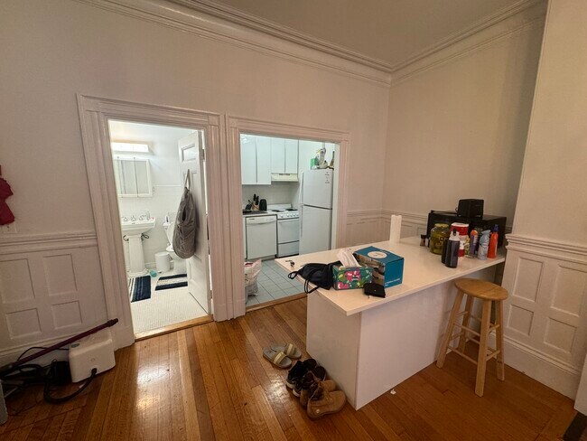 869 Beacon St unit 3, Boston, MA 02215 - photo 7