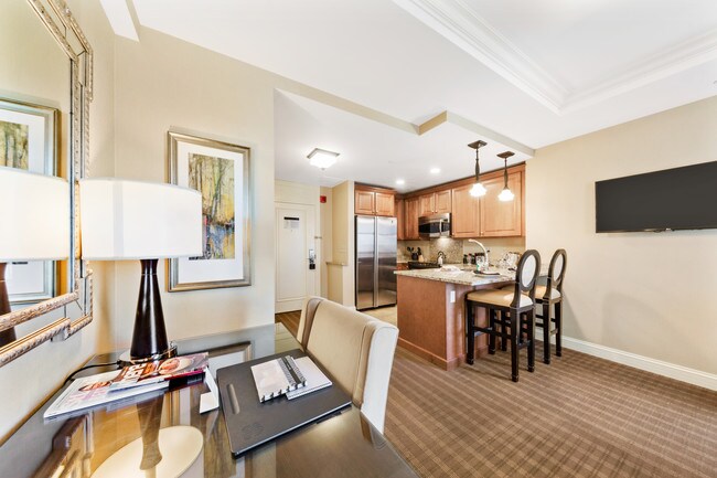 The Chase, Saint Louis, MO 63108 - photo 2