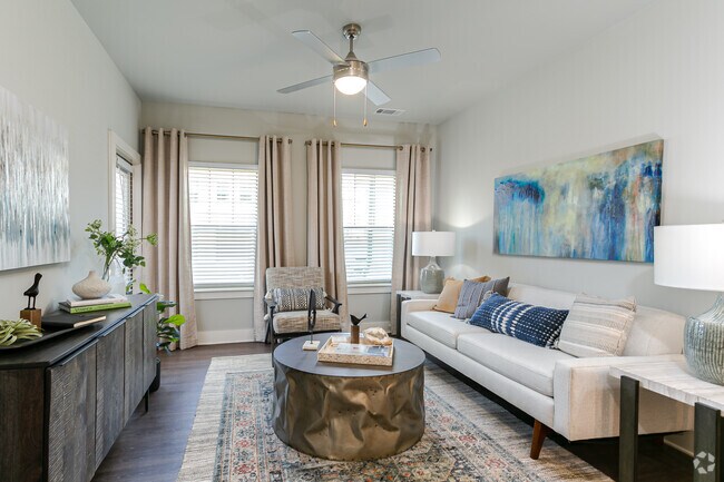 The Mark at Chatham, Savannah, GA 31405 - photo 2