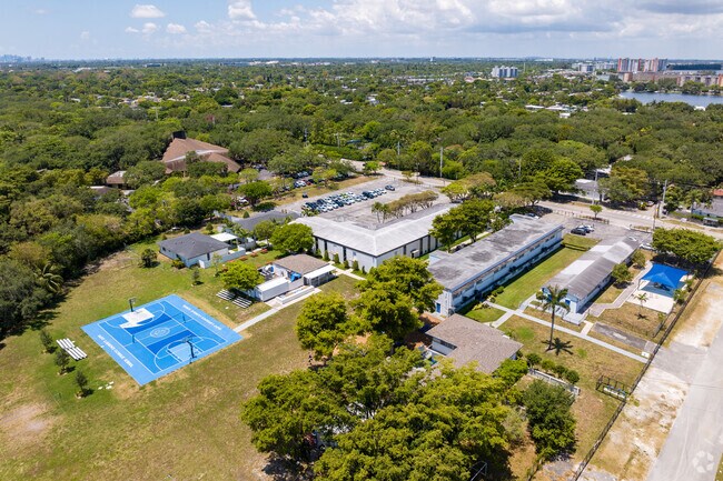Students from all over Florida flock to the St Lawrence Elementary School.