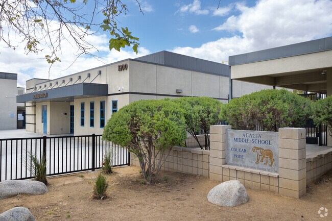 Acacia Middle School serves students living in East Hemet.
