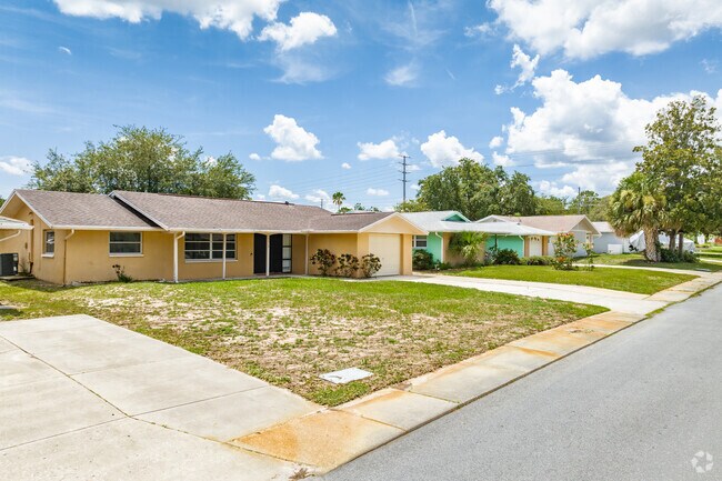 New Port Richey South has a blend of different house styles.