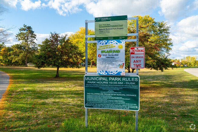Bullard Park is popular with the residents of Albion Town Orleans.