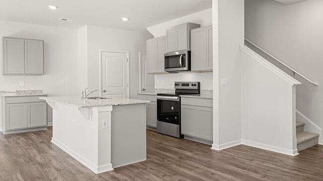 6068 Knickerbocker St, Mableton, GA 30126 - photo 3