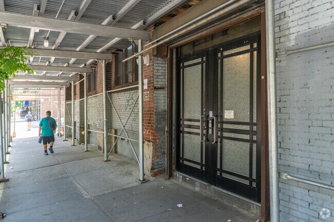 Bnos Chayil offers aspace where all people can learn and thrive.