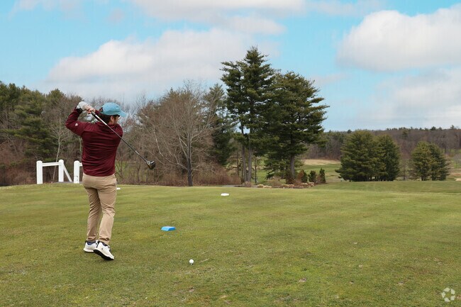 Haverhill Country Club stands out as one of the most beautiful golf courses near  Lower Avenues.