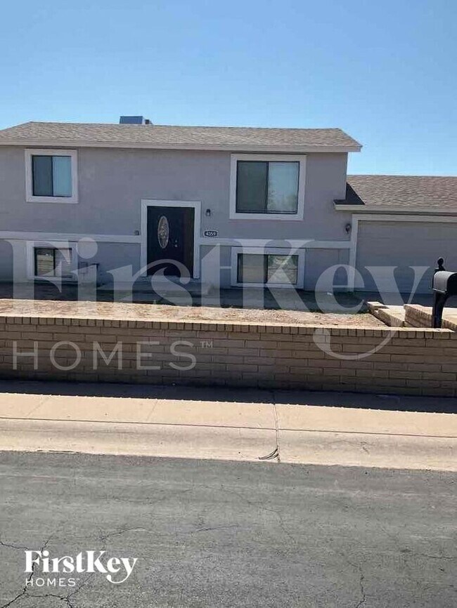 4359 E Lynne Ln, Phoenix, AZ 85042