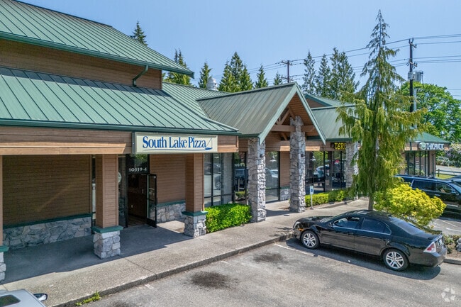 Enjoy a mouth watering slice of pizza at South Lake's Pizza in Glenwood.