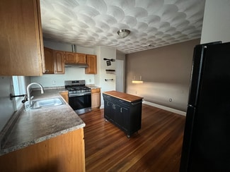 360-362 Weeden St Unit 362, Pawtucket, RI 02860
