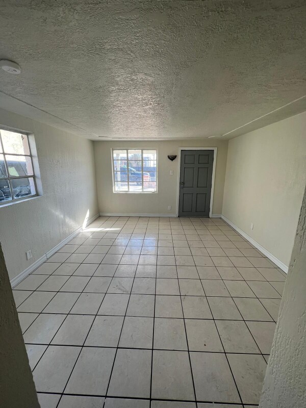 5409 Dailey Ave, El Paso, TX 79905 - photo 3