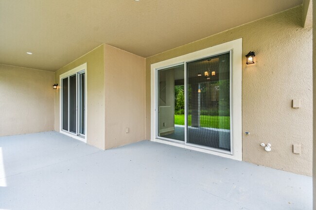 2016 Drummond Point, Zephyrhills, FL 33541 - photo 5