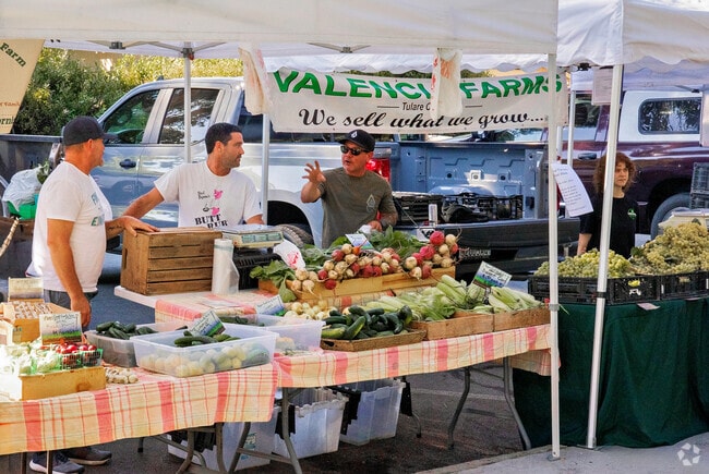 Welcome to the Templeton Farmers Market.