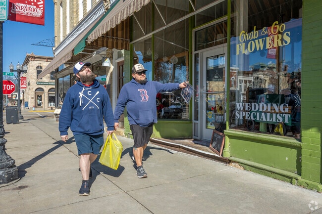 Downtown Baraboo is the perfect place to check out local shops and restaurants.