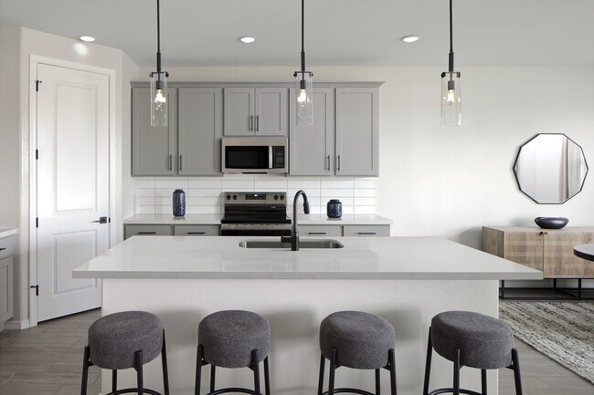 22808 E Roundup Way unit 36451545, Queen Creek, AZ 85142 - photo 2