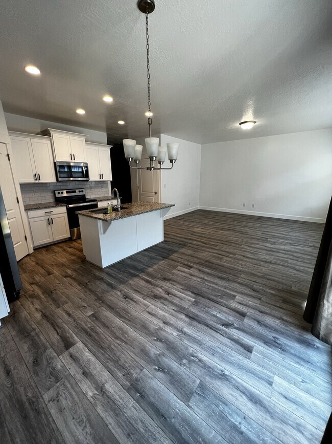 4024 W 740 N, Lehi, UT 84043 - photo 6