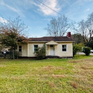 17 School Rd, Hampton, GA 30228