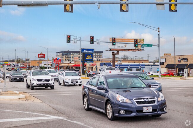 National Ave and Battlefield Rd is a major intersection in the Meador Park neighborhood.