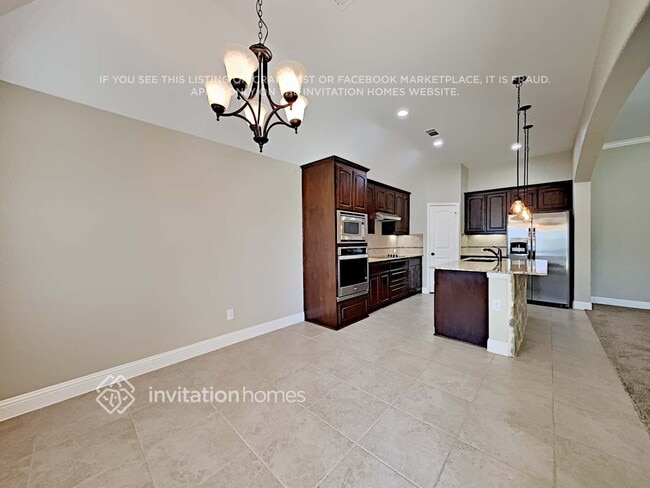 1639 St Croix St, Burleson, TX 76028 - photo 5