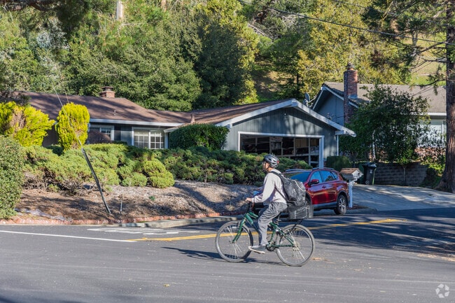 Bicycling is a popular way to get around Del Rey.