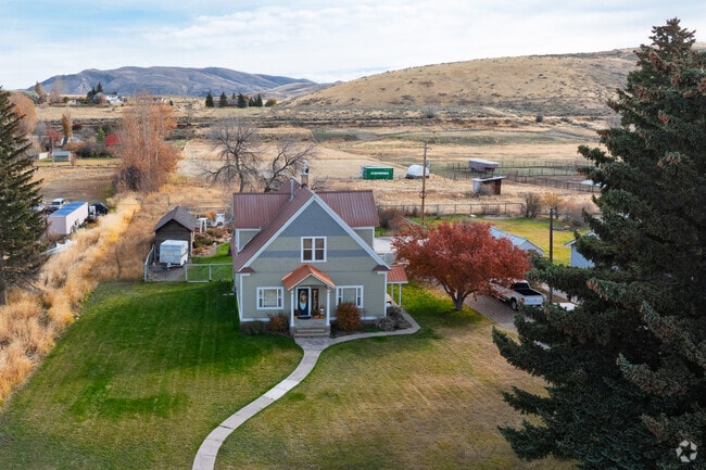 Homes on larger lots can be found on the outskirts of Montpelier.