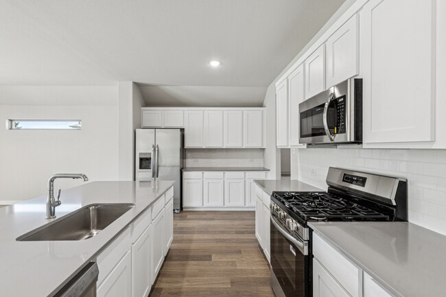 376 Blackwater Trail, Waxahachie, TX 75165 - photo 4