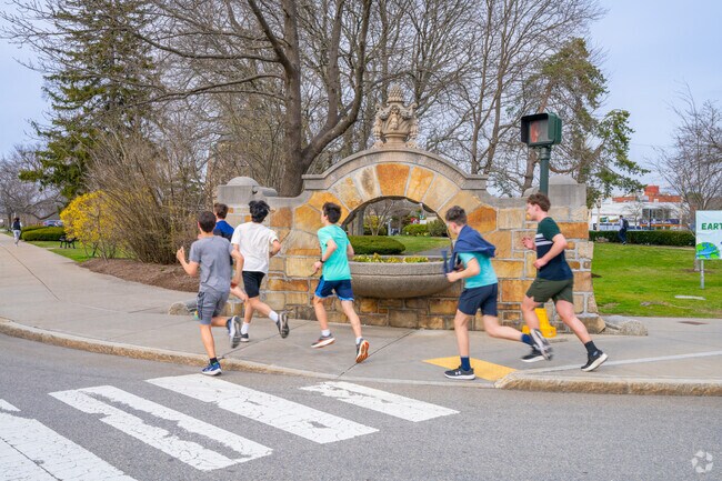 You'll know you're in Newton Center when you see the arch sitting on one of the Four Corners.
