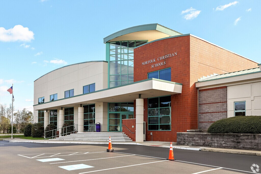 Norfolk Christian School serve students from preK-12th grade.