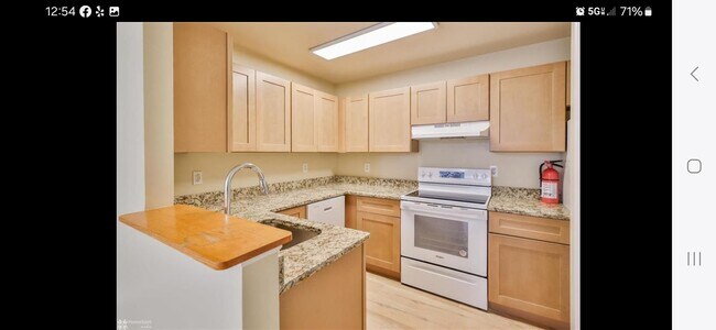 201 Canal Park unit Canal Park III, Easton, PA 18042 - photo 6