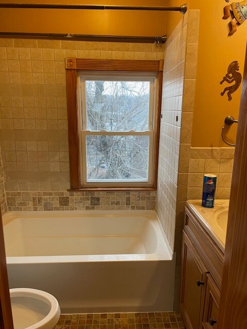 21 Ayer St, Haverhill, MA 01832 - photo 6