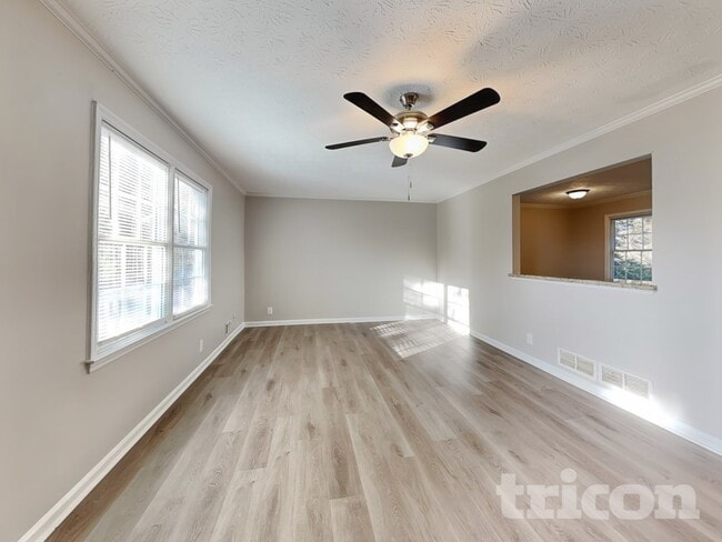 2092 Brooks Rd SE, Dacula, GA 30019 - photo 3