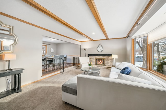 7450 Duluth St, Golden Valley, MN 55427 - photo 3