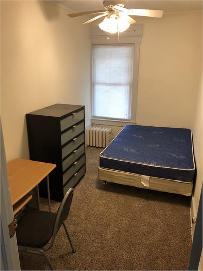 702 W Green St Unit 3, Champaign, IL 61820