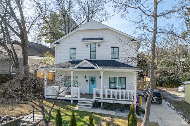 New custom built homes, with classic styles can be found in Clairemont-Great Lakes.