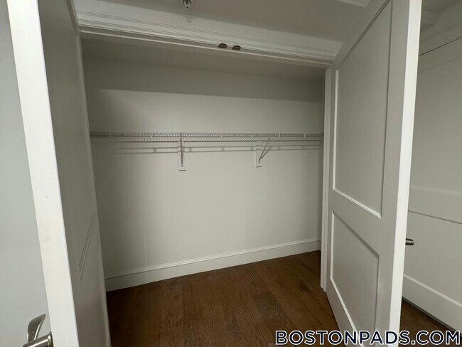1200 Massachusetts Ave unit B4, Cambridge, MA 02138 - photo 4